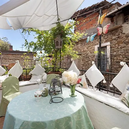 بيت للعطل Le Petit Chateau