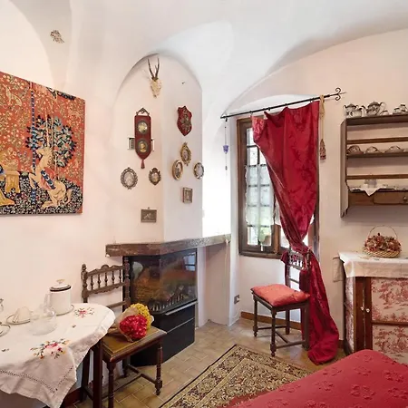 بيت للعطل Le Petit Chateau *