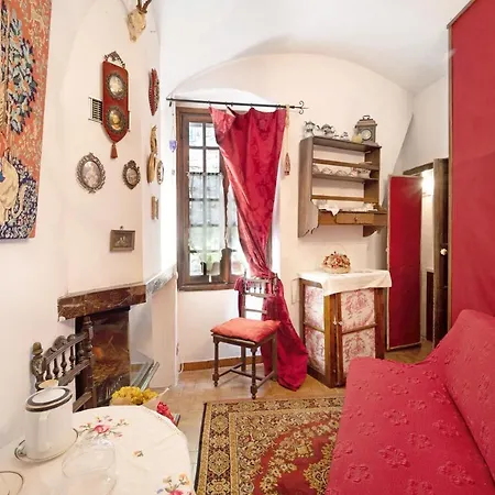 بيت للعطل Le Petit Chateau