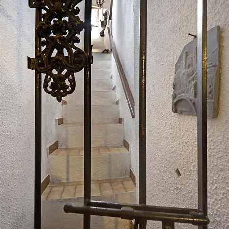 بيت للعطل Le Petit Chateau